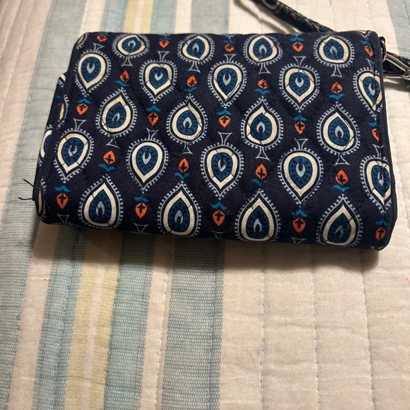 Vera Bradley Wristlet in Marrakech Motifs design - Picture 2 of 4